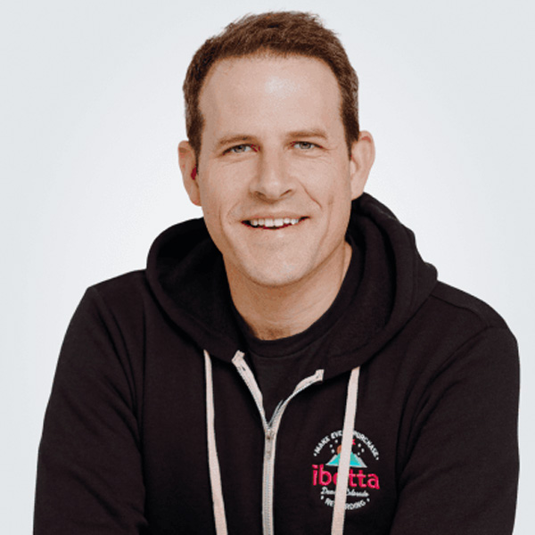 Bryan Leach Headshot